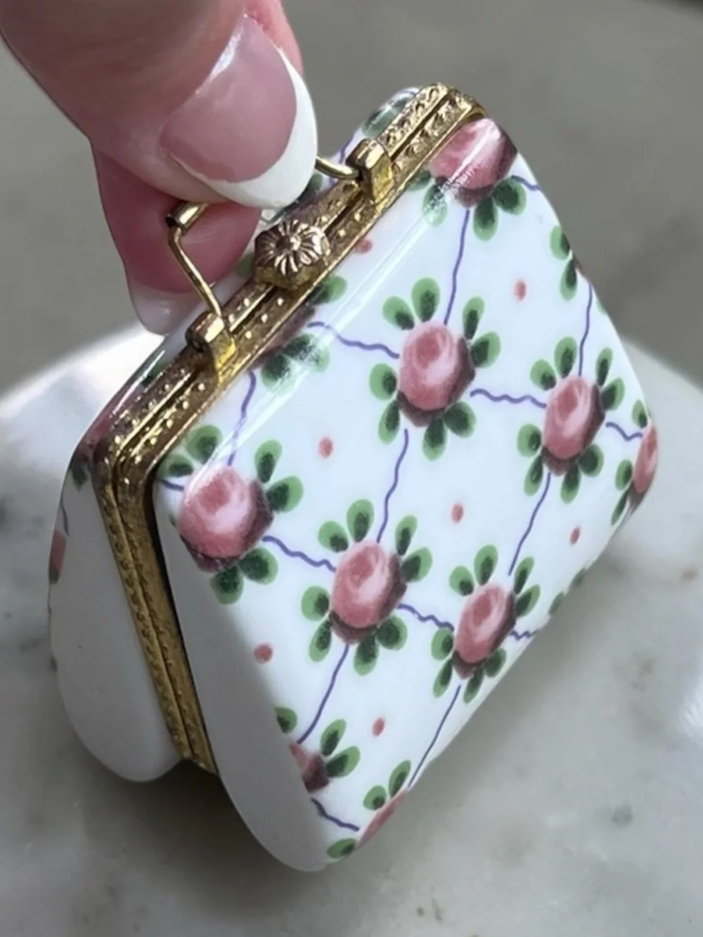 N/A charming vintage